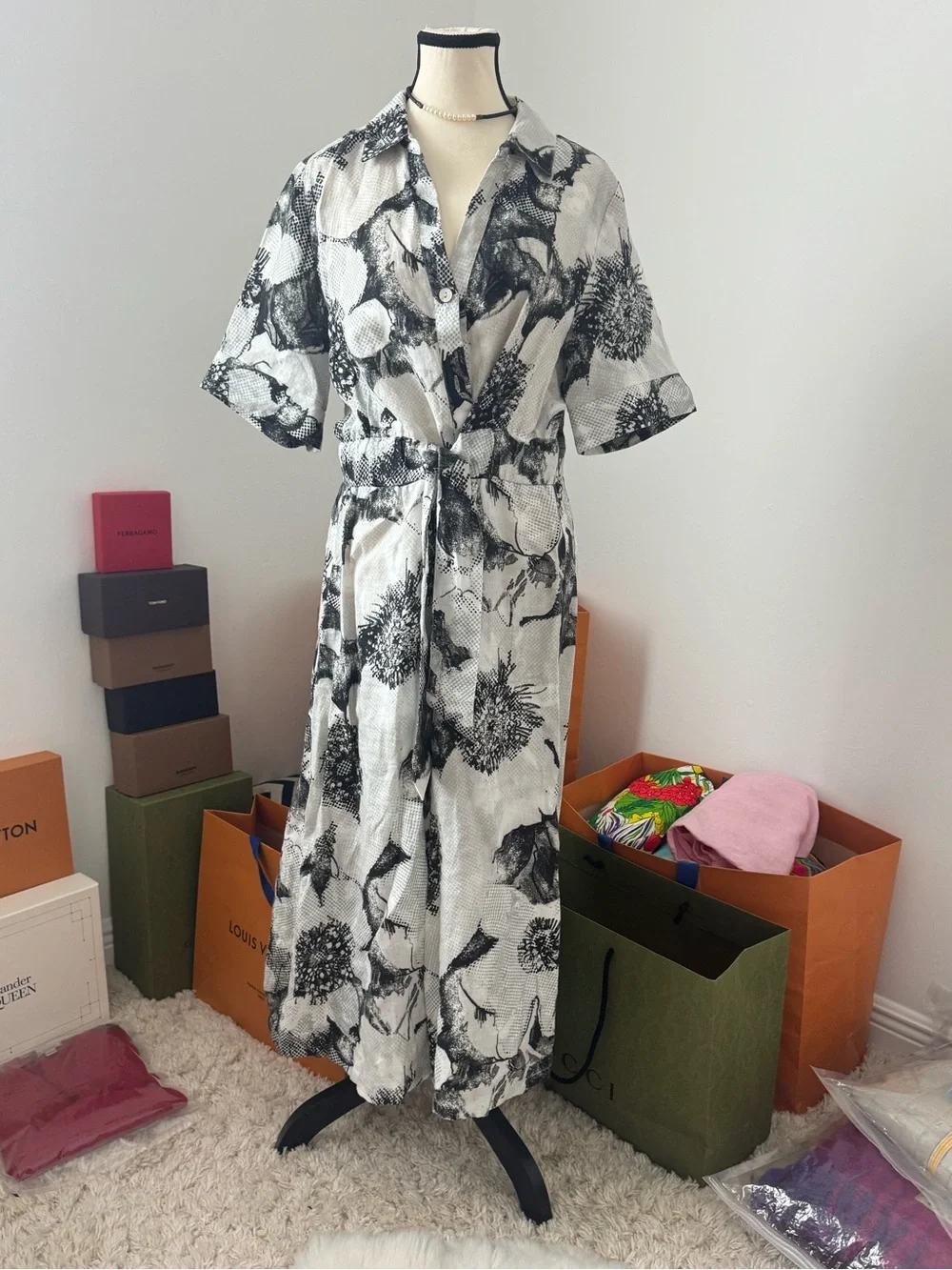 Floral Button-Front Maxi Shirt Dress in White and Black - Picture 2 of 11